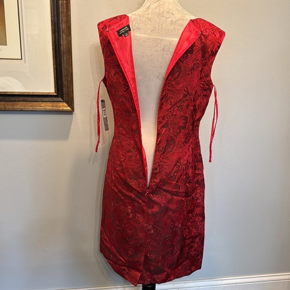 Tahari red and black dress NWT 10 - Picture 6 of 11